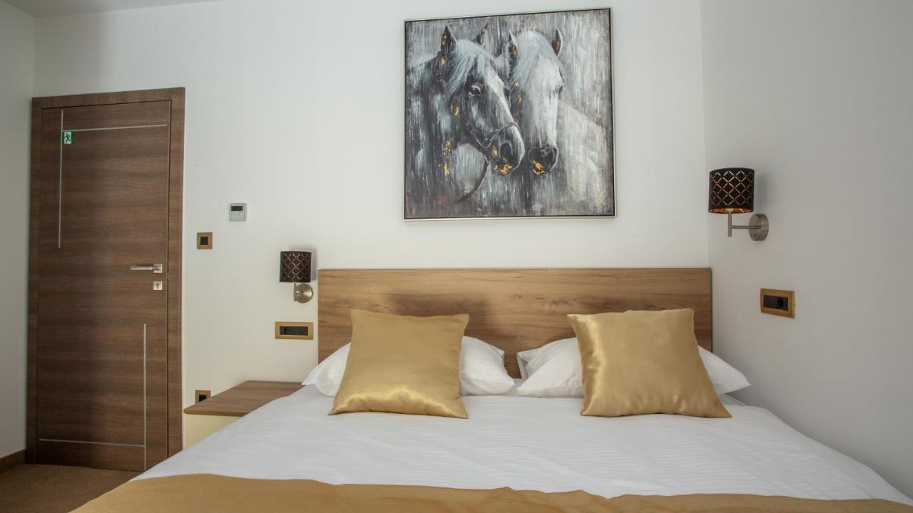 Rooms & Apartments Toni Stobreč Dış mekan fotoğraf