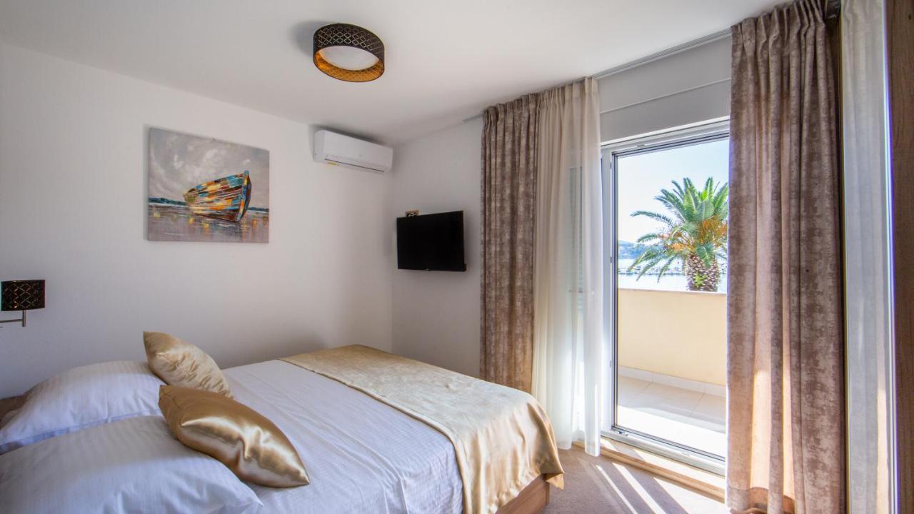 Rooms & Apartments Toni Stobreč Dış mekan fotoğraf