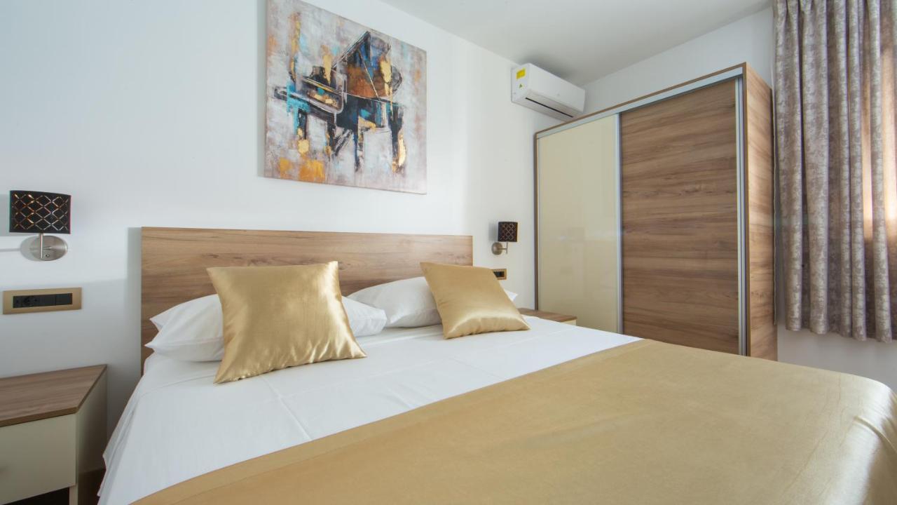 Rooms & Apartments Toni Stobreč Dış mekan fotoğraf
